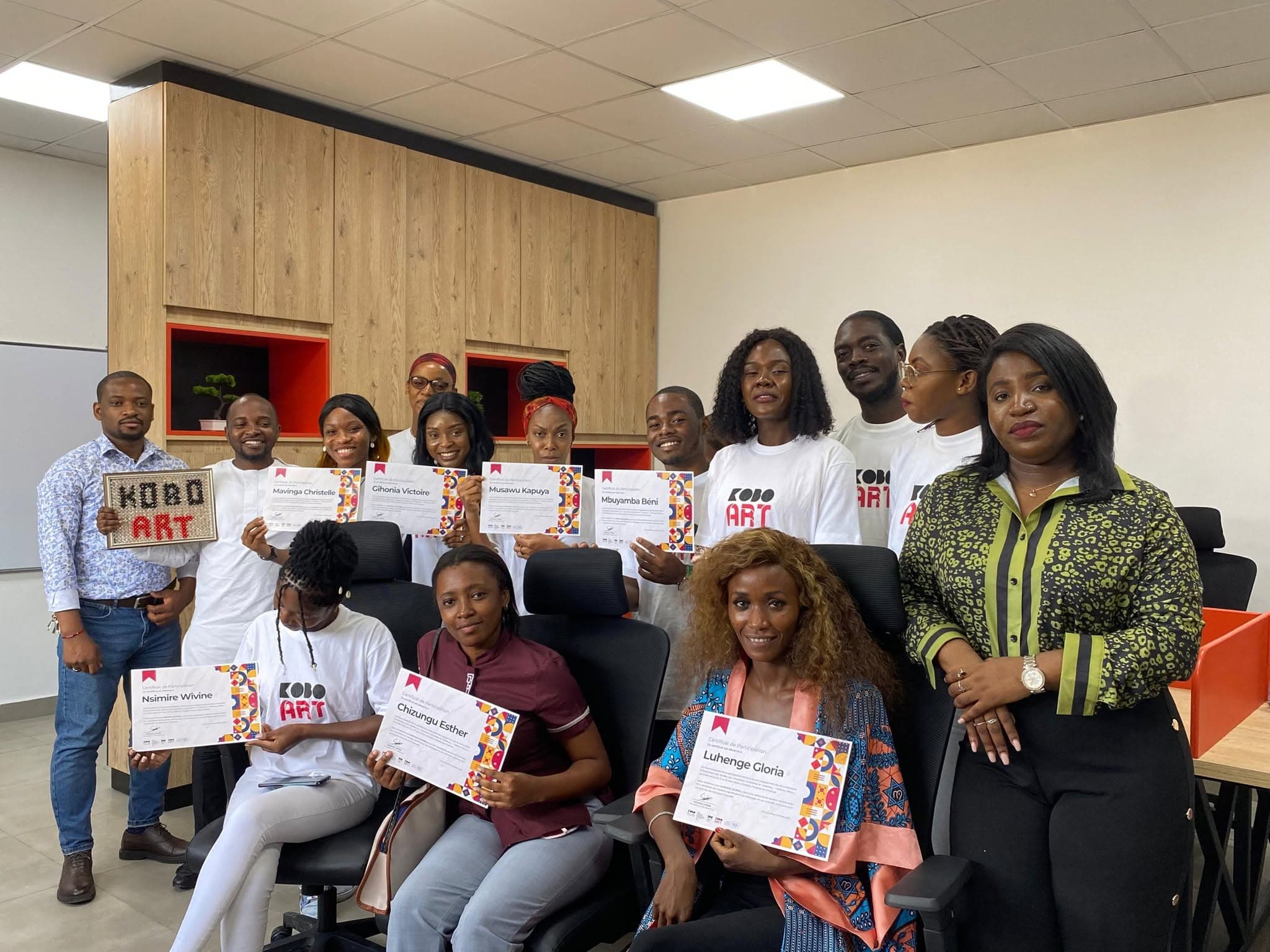 Remise de certificats lors d'une formation à laquelle Lean Market a pris part